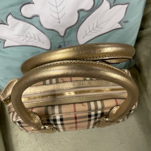 Burberry Boston 2 way crossbody Bag - Picture 7 of 16
